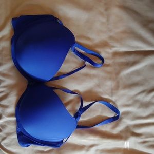 Vs strappy push up bra